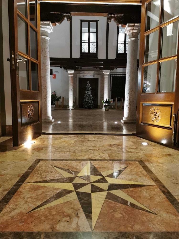 Hotel Qb Almagro Centro Exterior photo